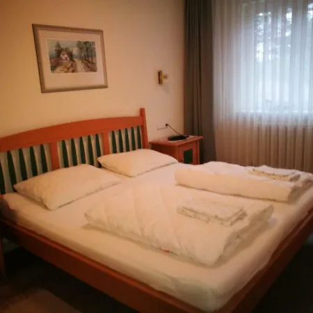 Duenenpark In Zwischen Wald Und